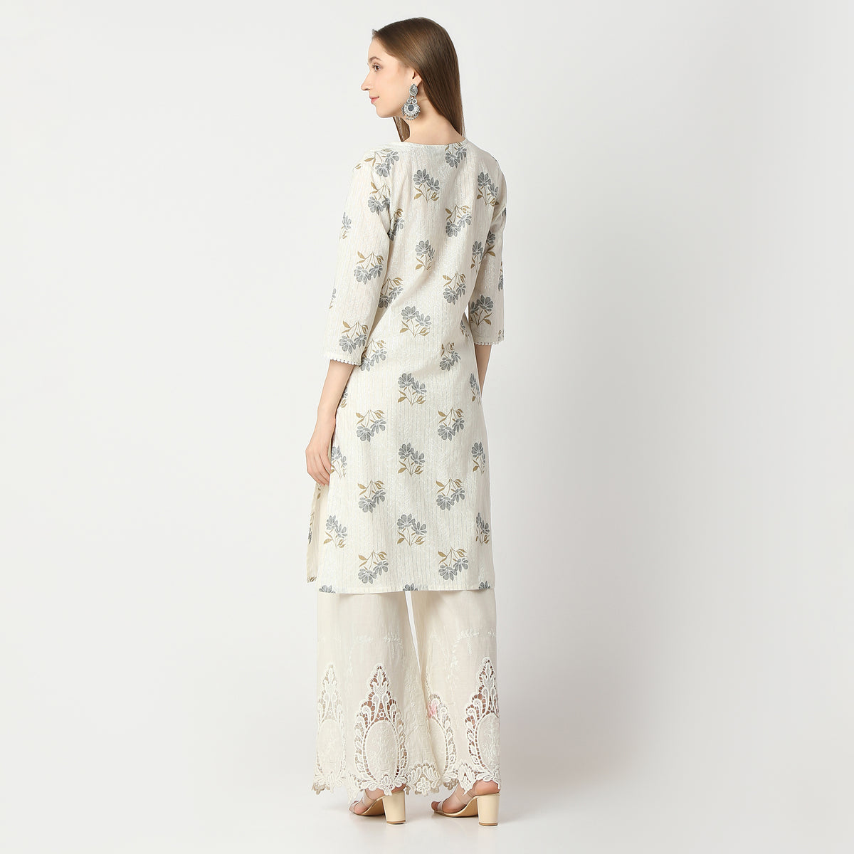 Straight Fit Floral Knee Length Kurta