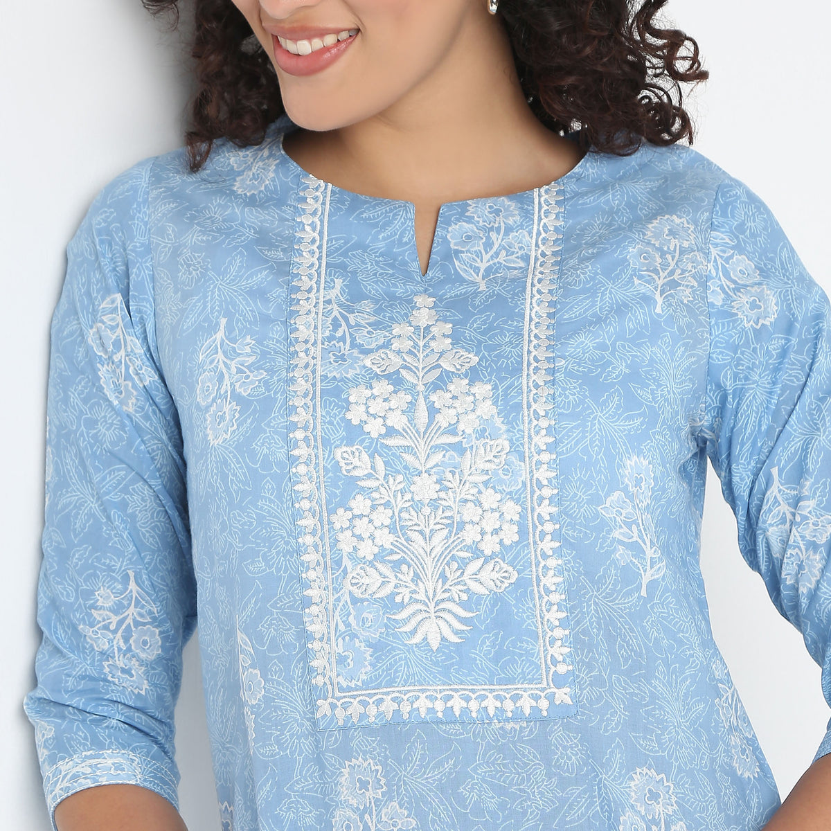 Straight Fit Printed Round Neck Kurta
