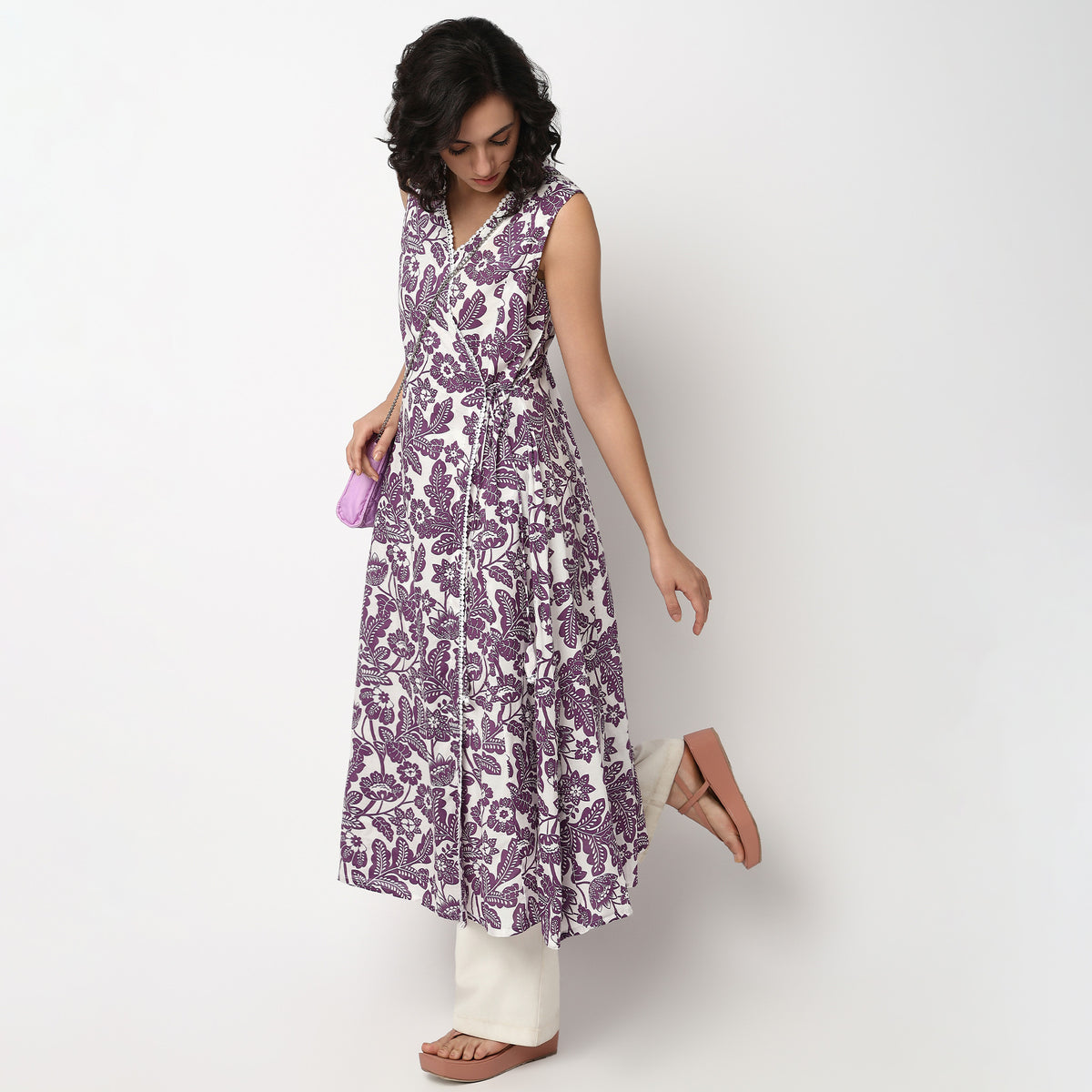 Buy Women Flare Fit Printed Sleeveless Kurta  - Style Union