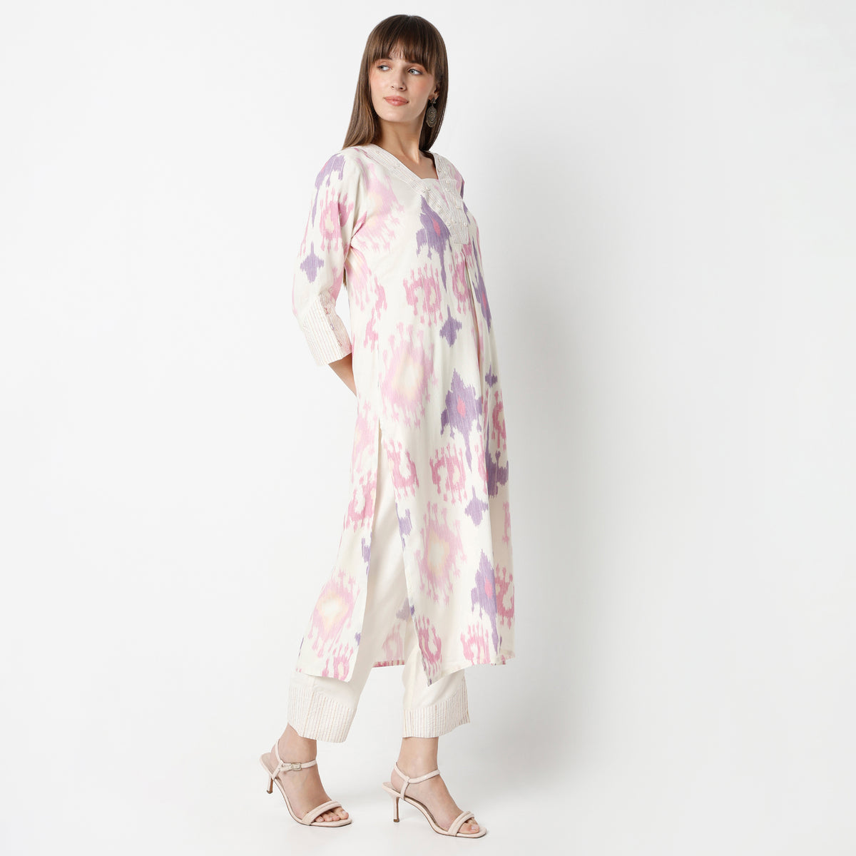 Straight Fit Printed V Neck Kurta with Pant Set