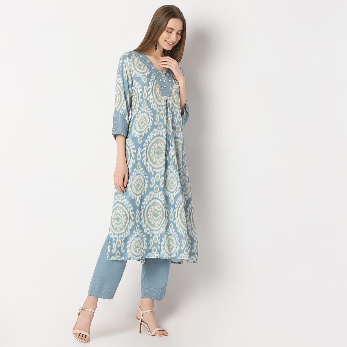 Flare Fit Printed V Neck Kurta with Pant Set