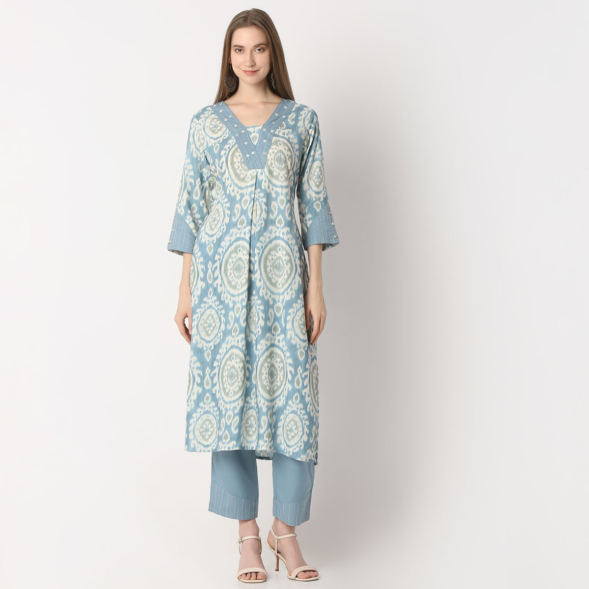 Flare Fit Printed V Neck Kurta with Pant Set