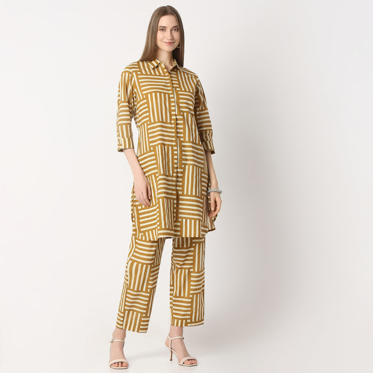 Straight Fit Printed Shirt Collar Kurta with Pant Set