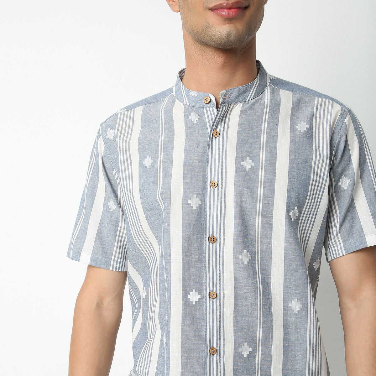 Regular Fit Jacquard Mandarin Collar Short Length Shirt