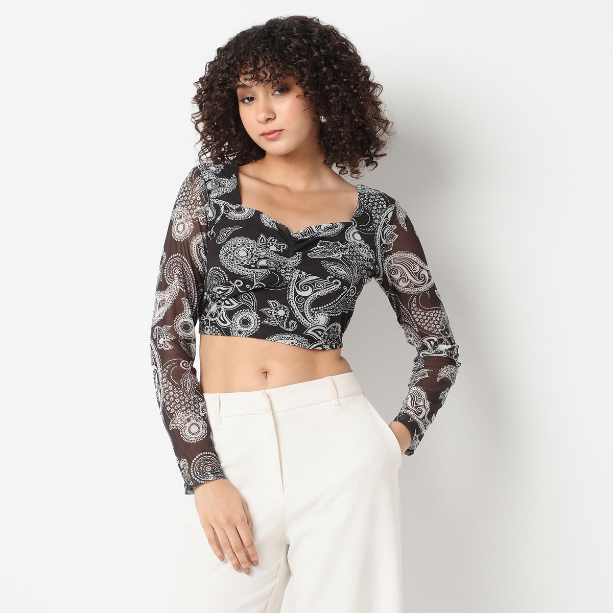 Slim Fit Printed Sweetheart Neck Crop Top