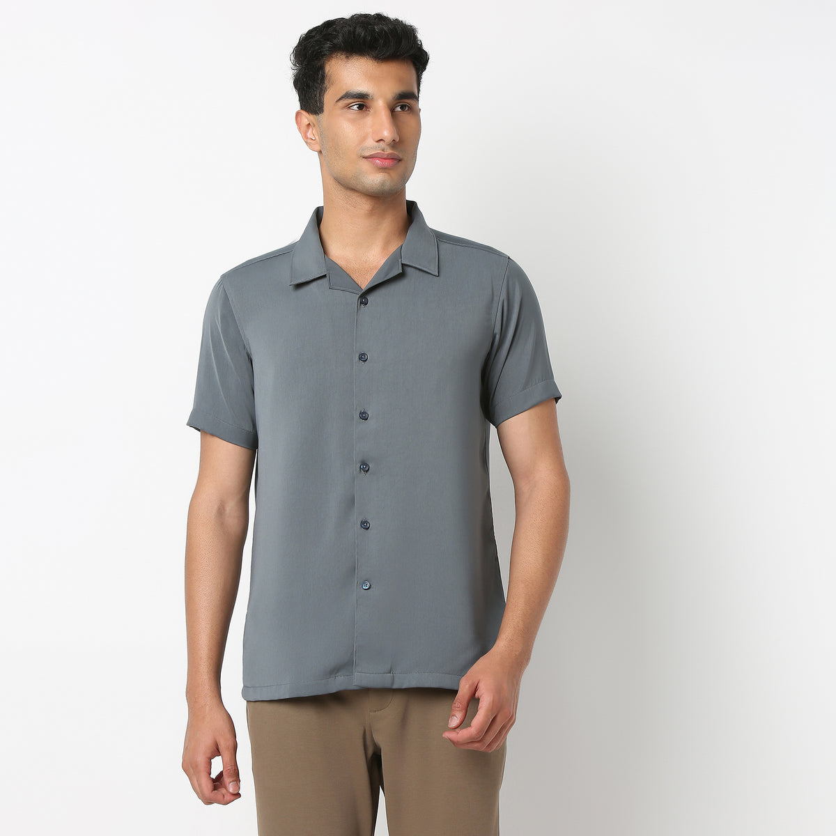 Buy Men Regular Fit Solid Half Sleeve Shirt  - Style Union