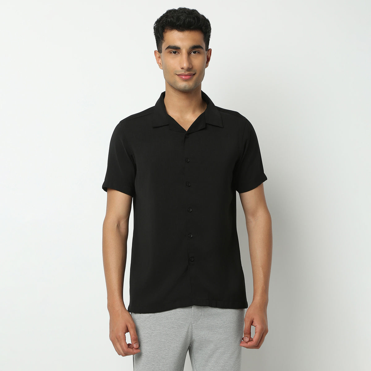 Buy Men Regular Fit Solid Half Sleeve Shirt  - Style Union