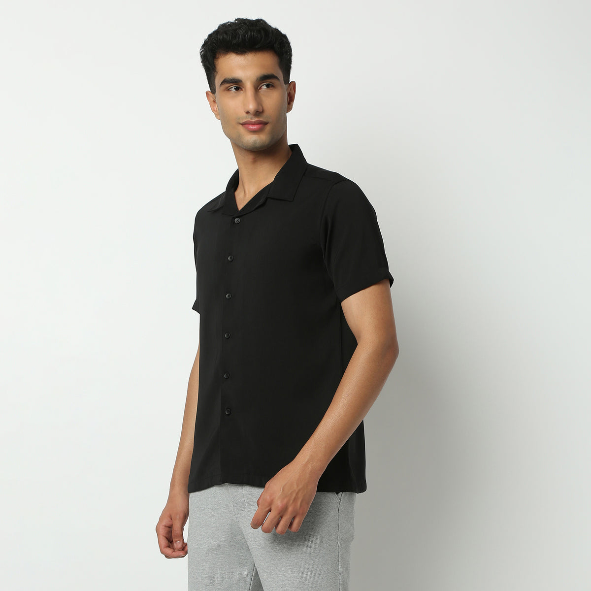 Buy Men Regular Fit Solid Half Sleeve Shirt  - Style Union