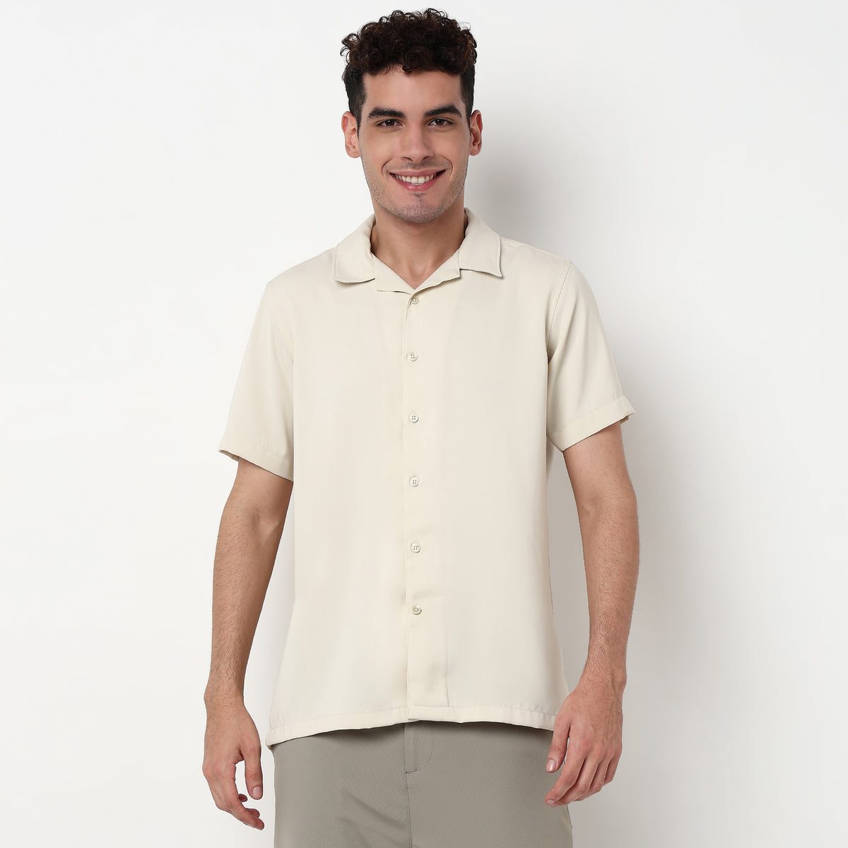 Buy Men Regular Fit Solid Half Sleeve Shirt  - Style Union