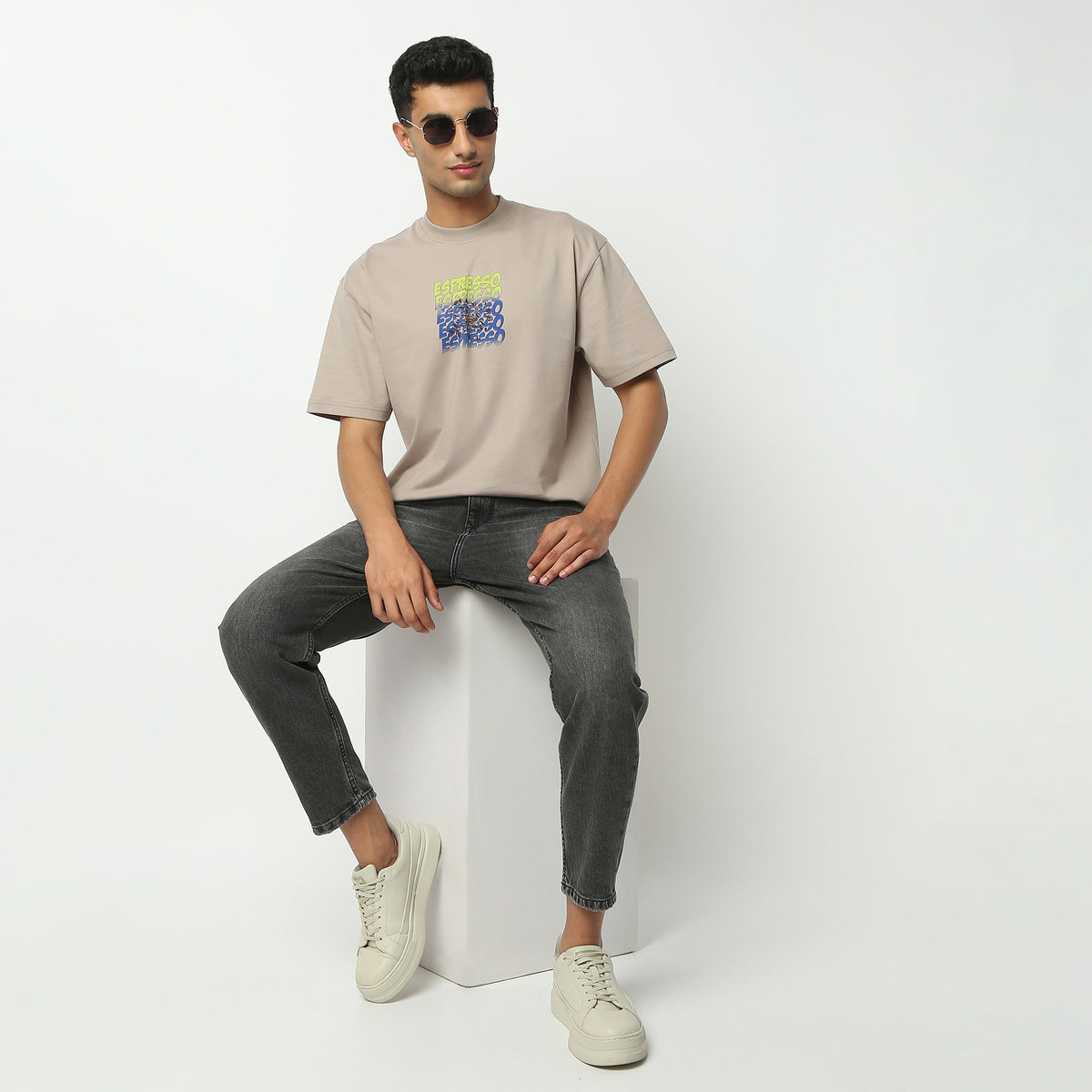 Oversize Graphic Crew Neck T-Shirt