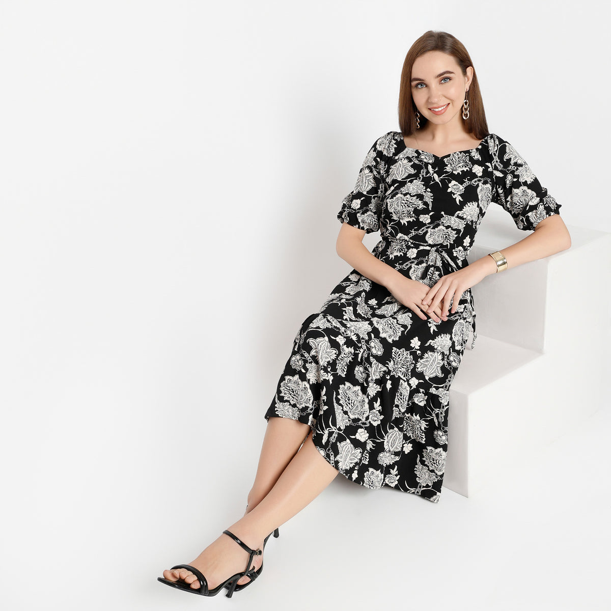 Regular Fit Printed Dress
