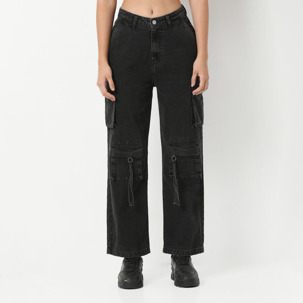 Highwaist 8 Pockets Straight Fit Cargos