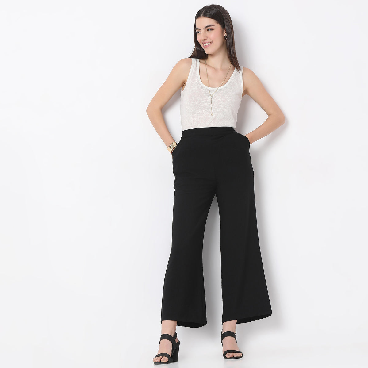 Regular Fit Solid Mid Rise Palazzos
