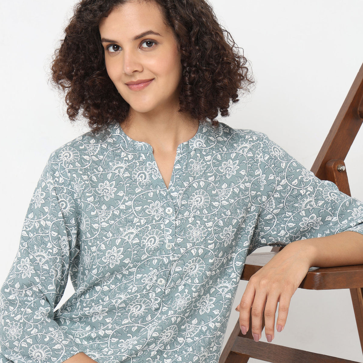 Straight Fit Printed Kurta