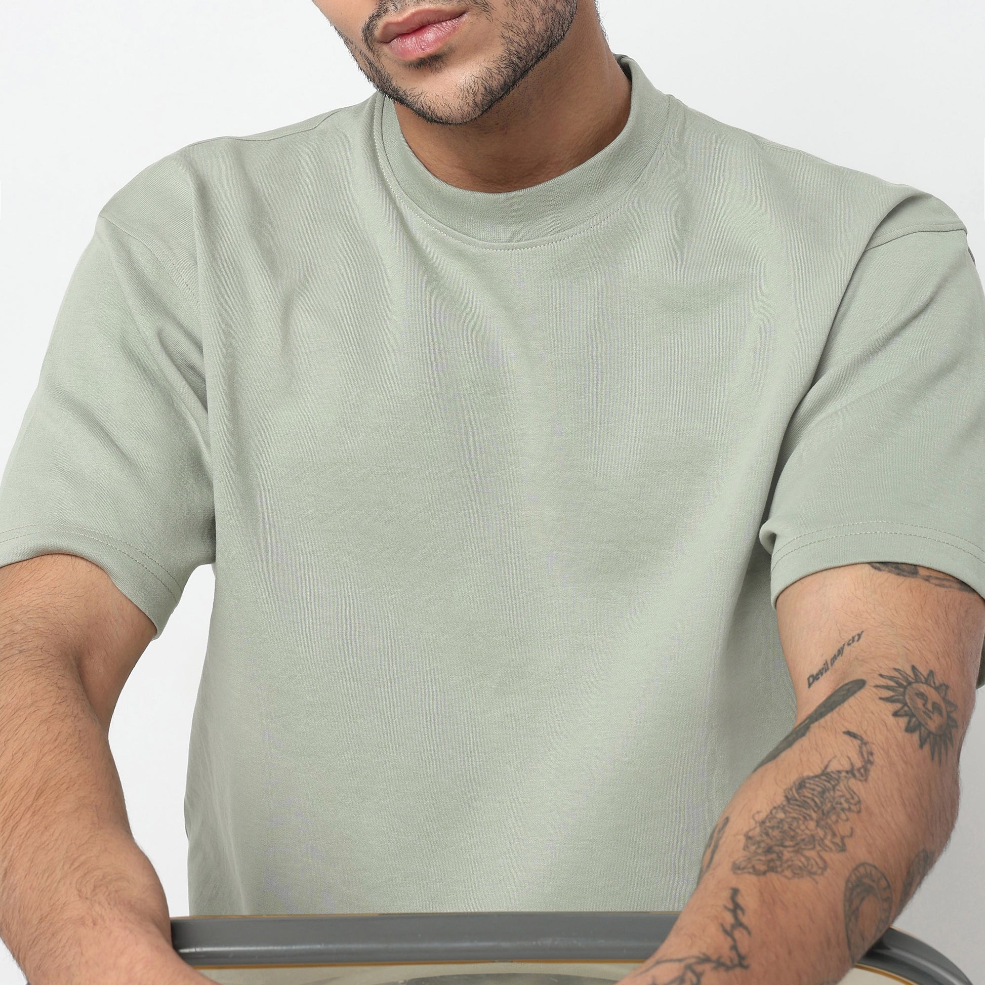 Airess Oversize Solid T-Shirt