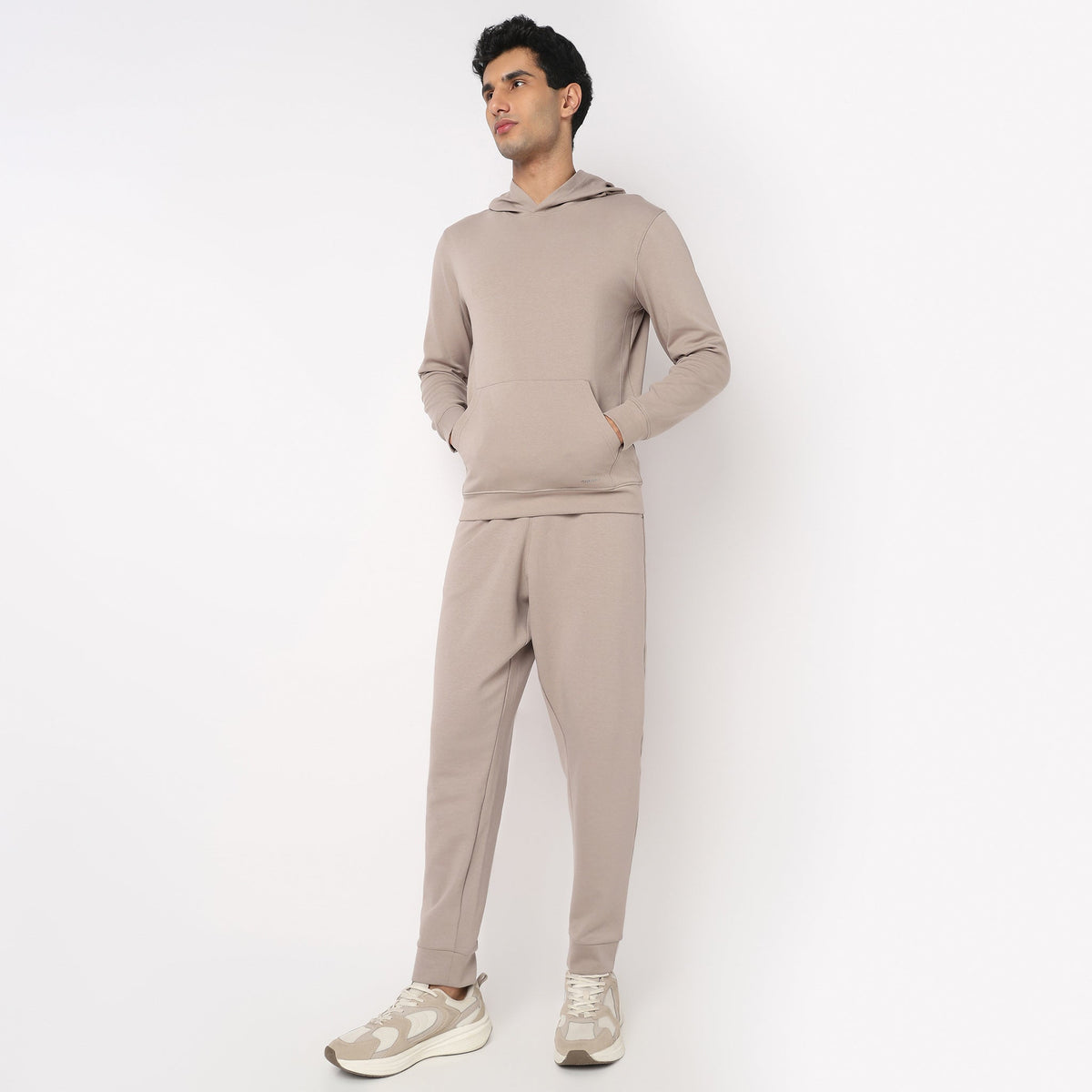 Regular Fit Solid Mid Rise Trackpants