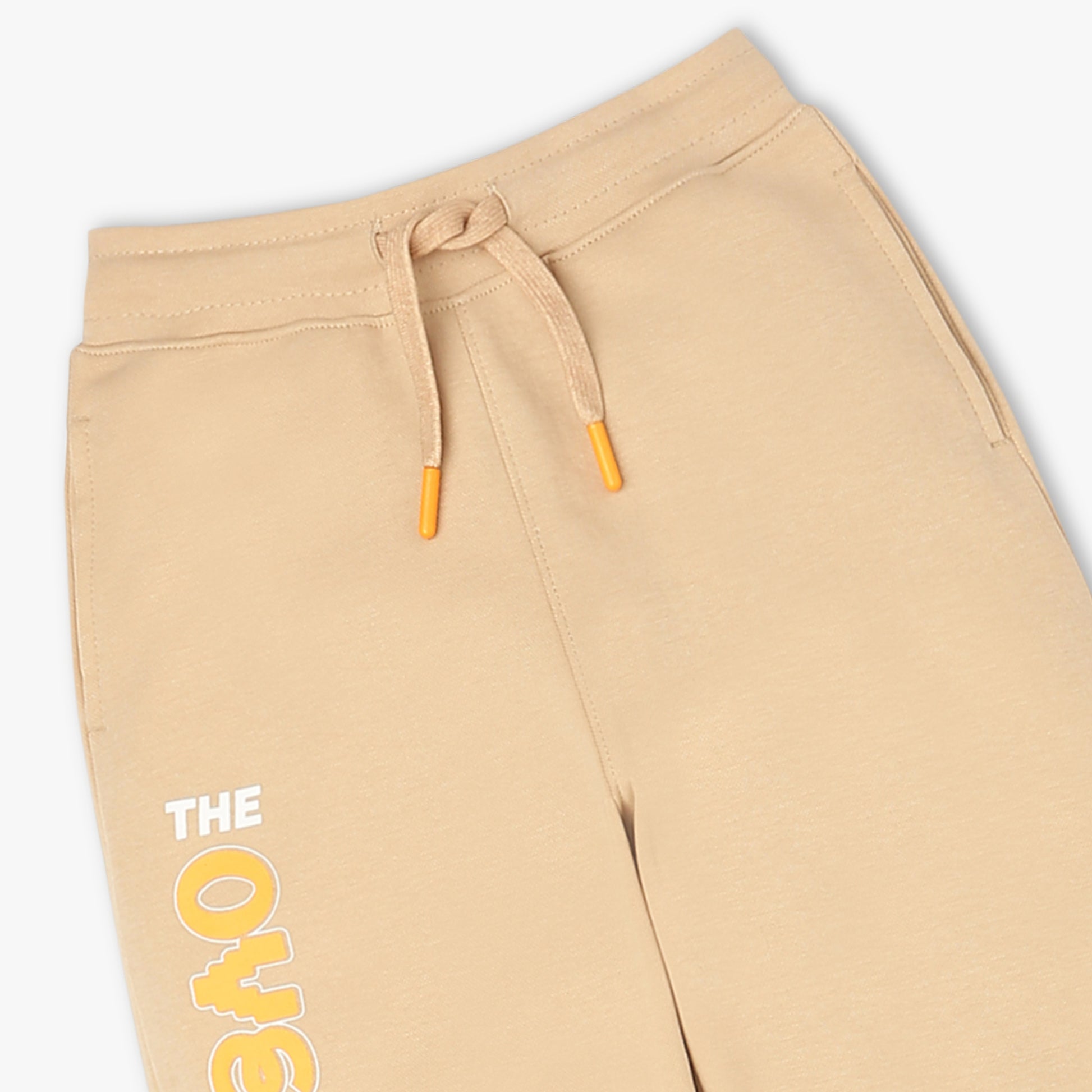 Boys Regular Fit Solid Mid Rise Trackpants