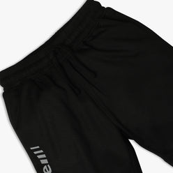 Boys Regular Fit Solid Mid Rise Shorts