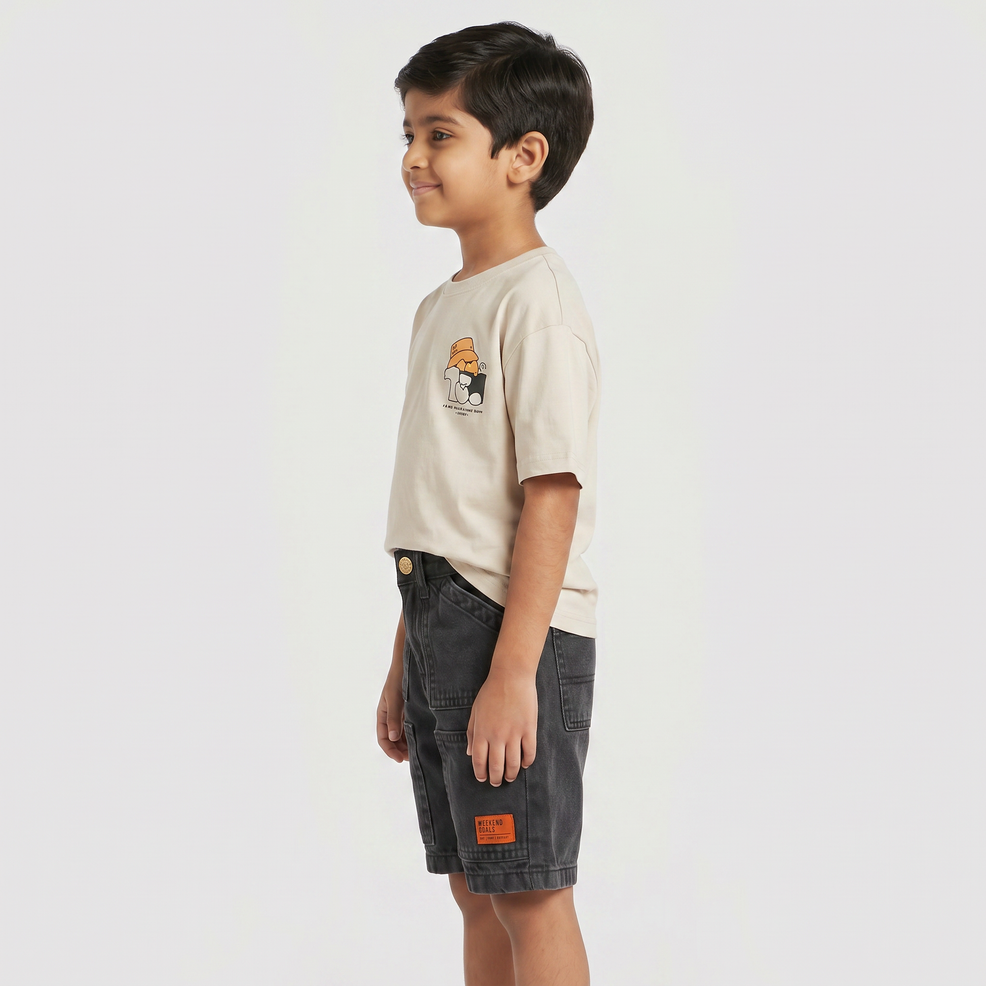 Boys Cotton Solid Mid Rise Shorts