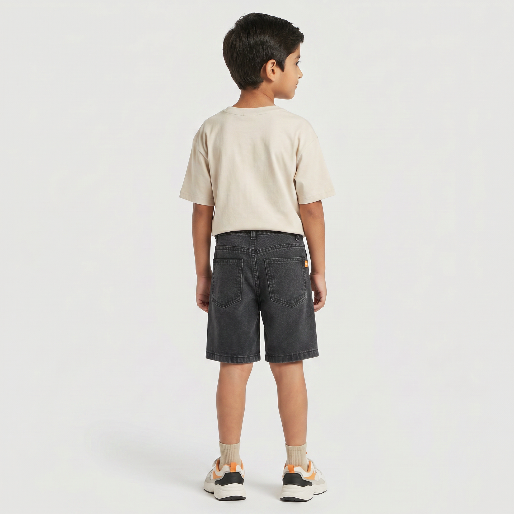 Boys Cotton Solid Mid Rise Shorts