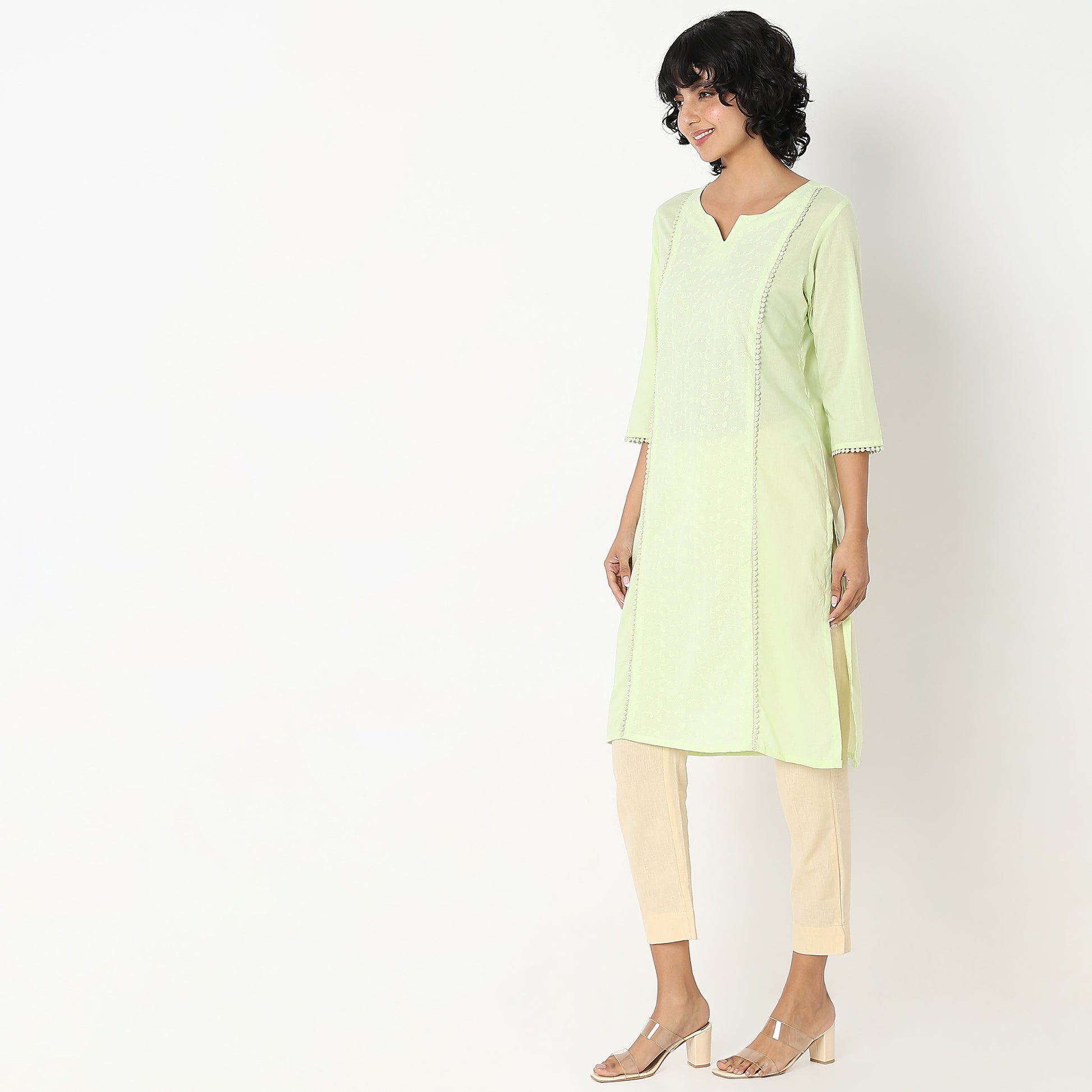 Straight Fit Embroidered Kurta
