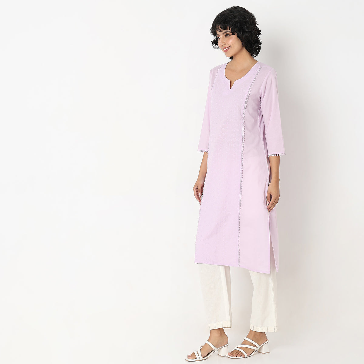 Straight Fit Embroidered Kurta