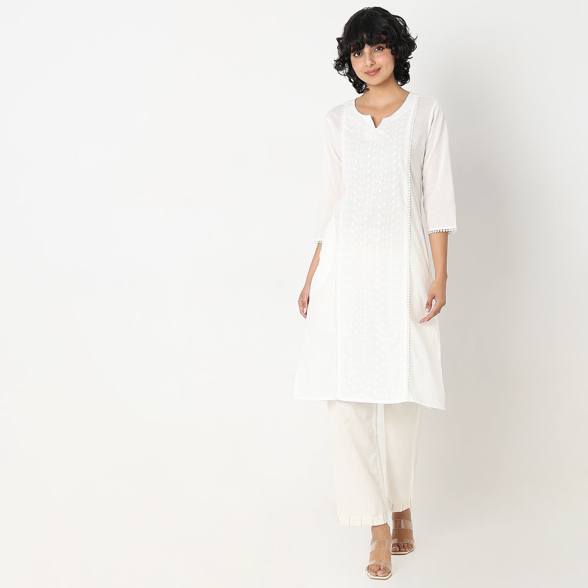 Straight Fit Embroidered Kurta