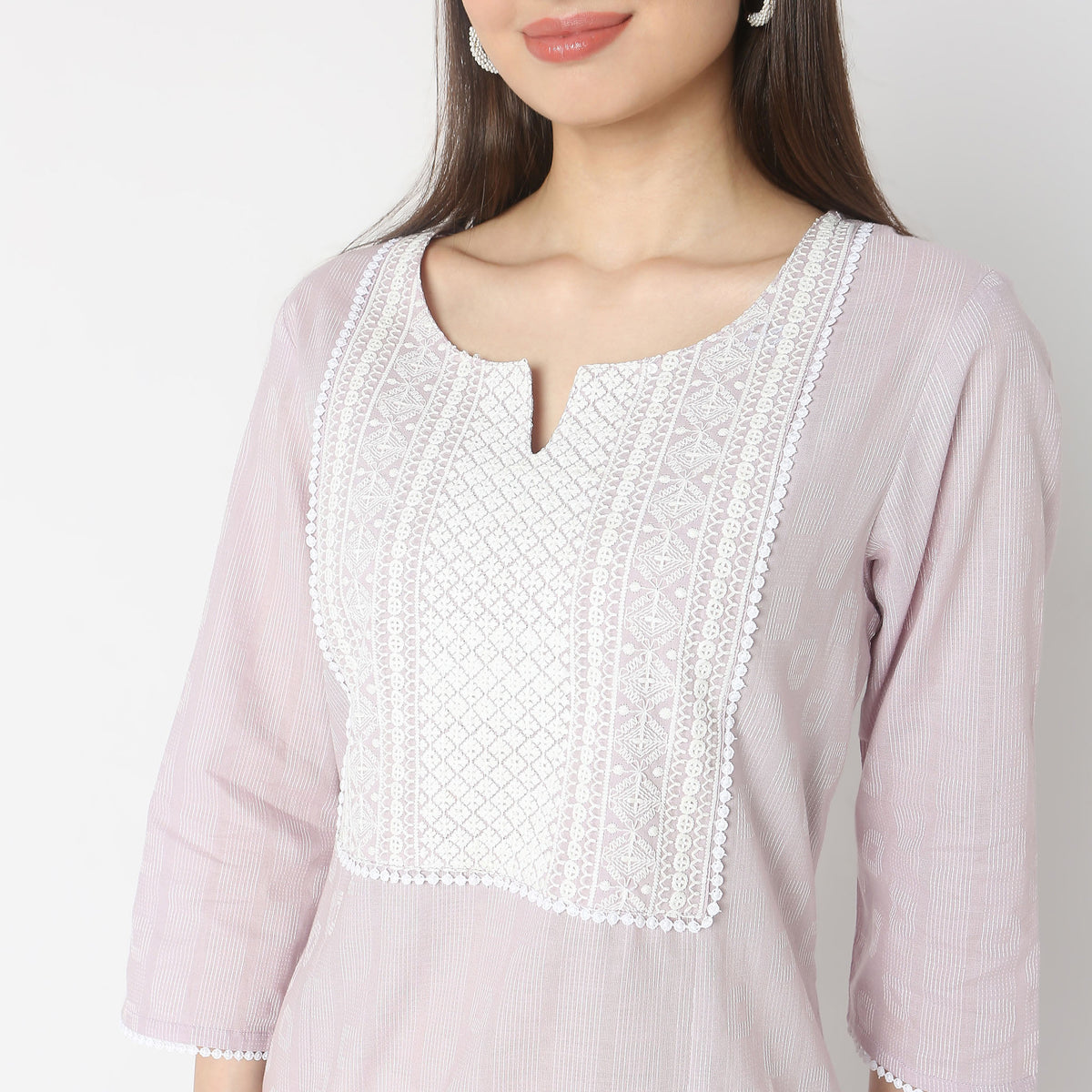 Straight Fit Embroidered Kurta