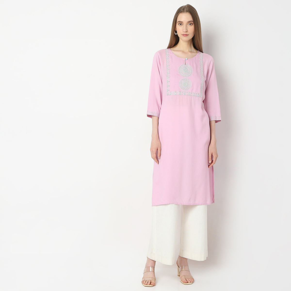 Straight Fit Embroidered Kurta