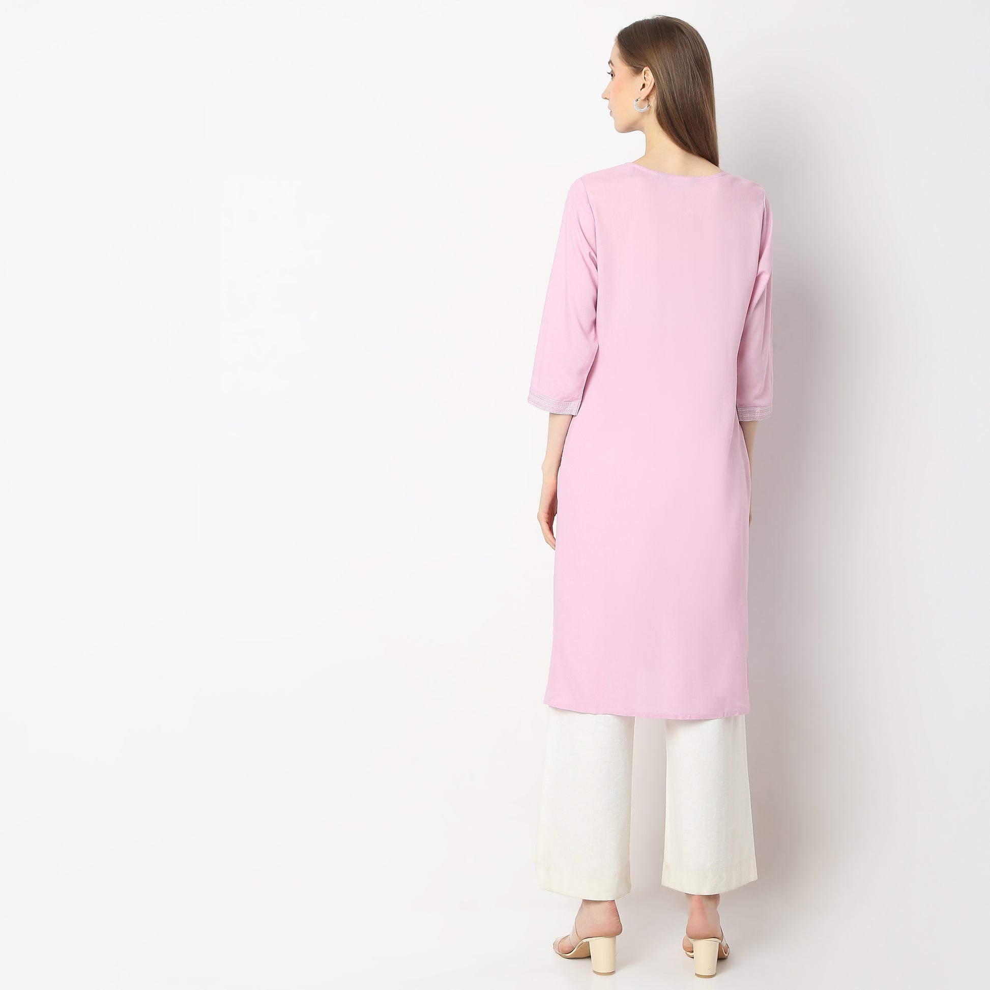 Straight Fit Embroidered Kurta