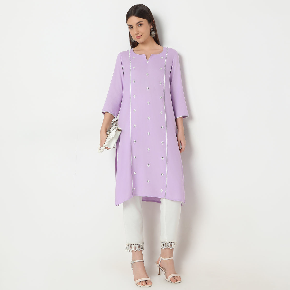 Straight Fit Embroidered Kurta