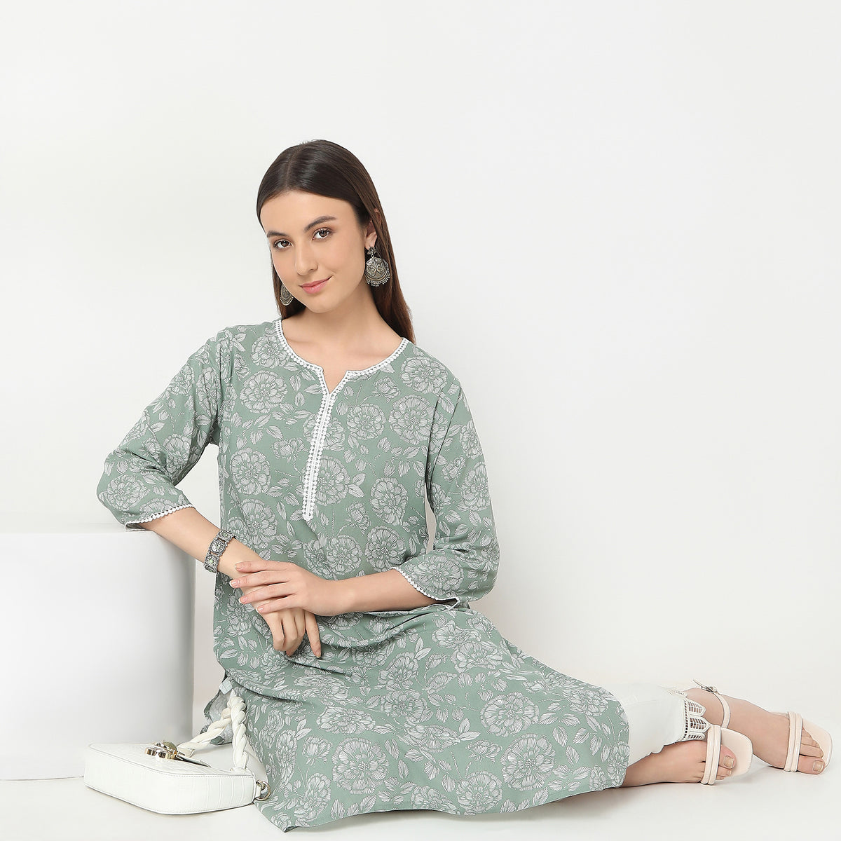 Straight Fit Printed Kurta