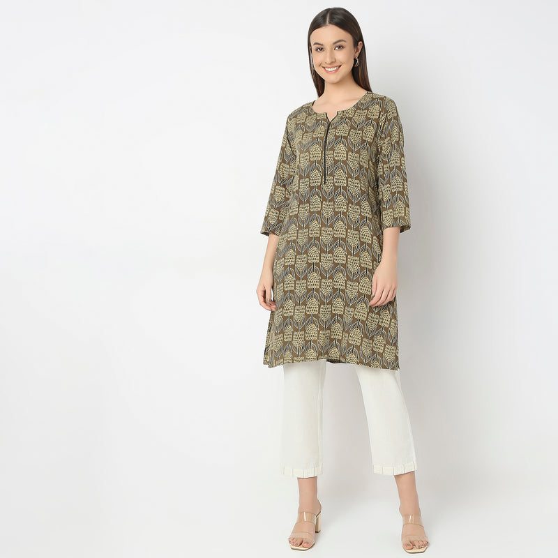 Straight Fit Printed Kurta