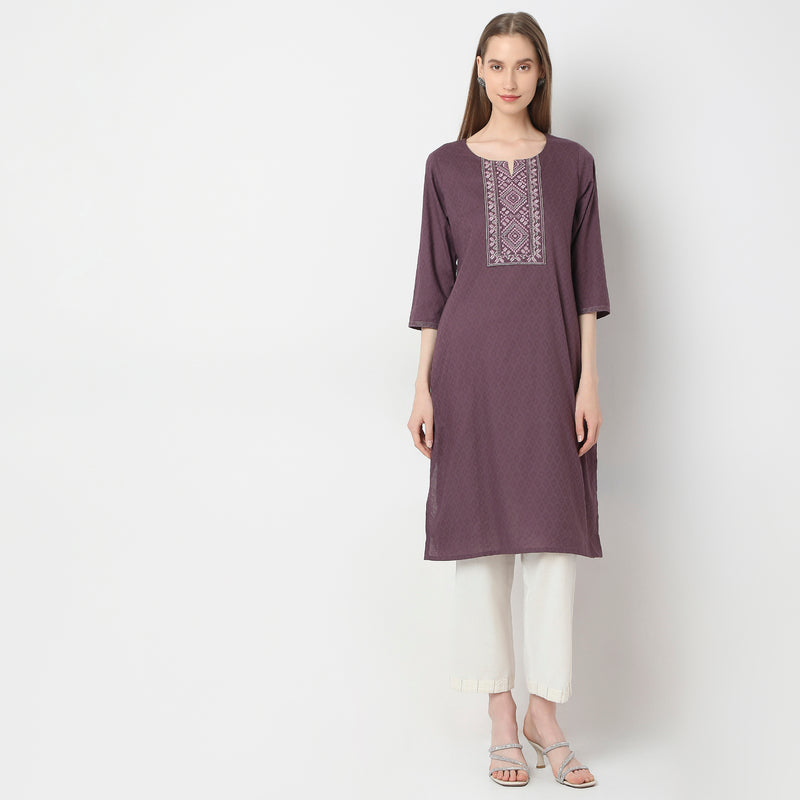 Regular Fit Embroidered Kurta