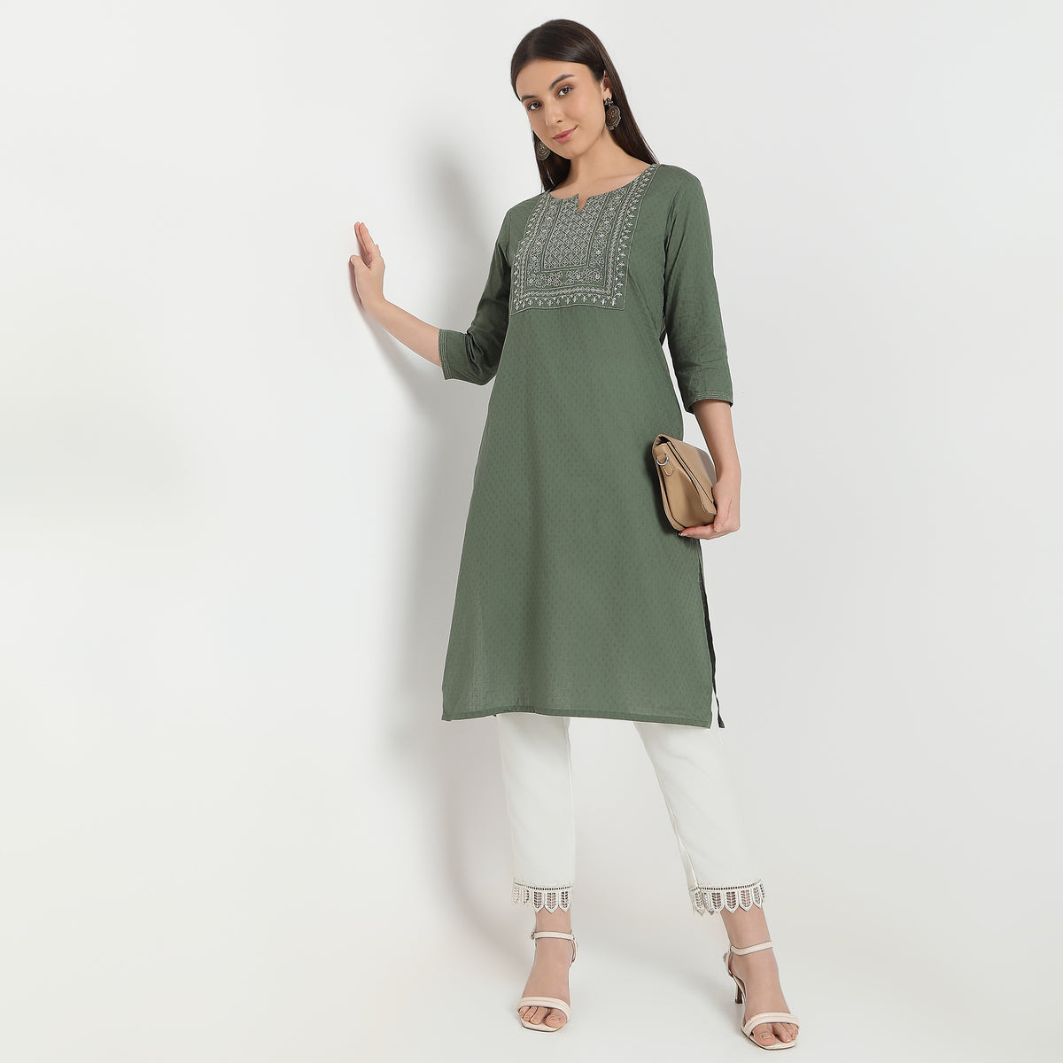 Regular Fit Embroidered Kurta