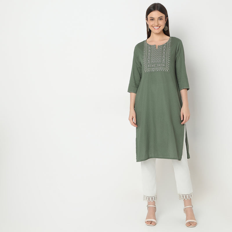 Regular Fit Embroidered Kurta