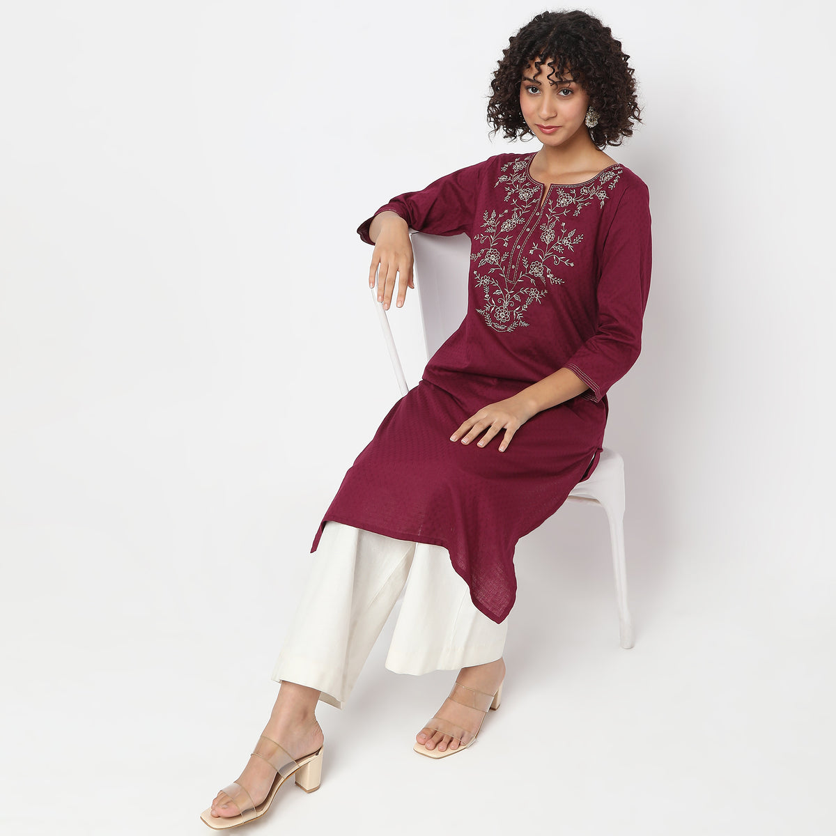 Regular Fit Embroidered Kurta