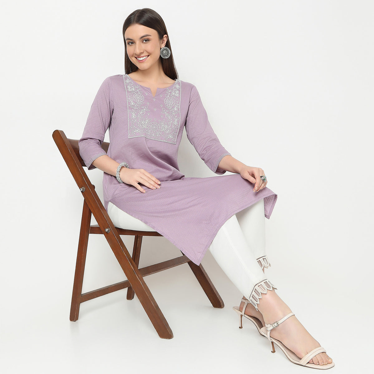 Regular Fit Embroidered Kurta