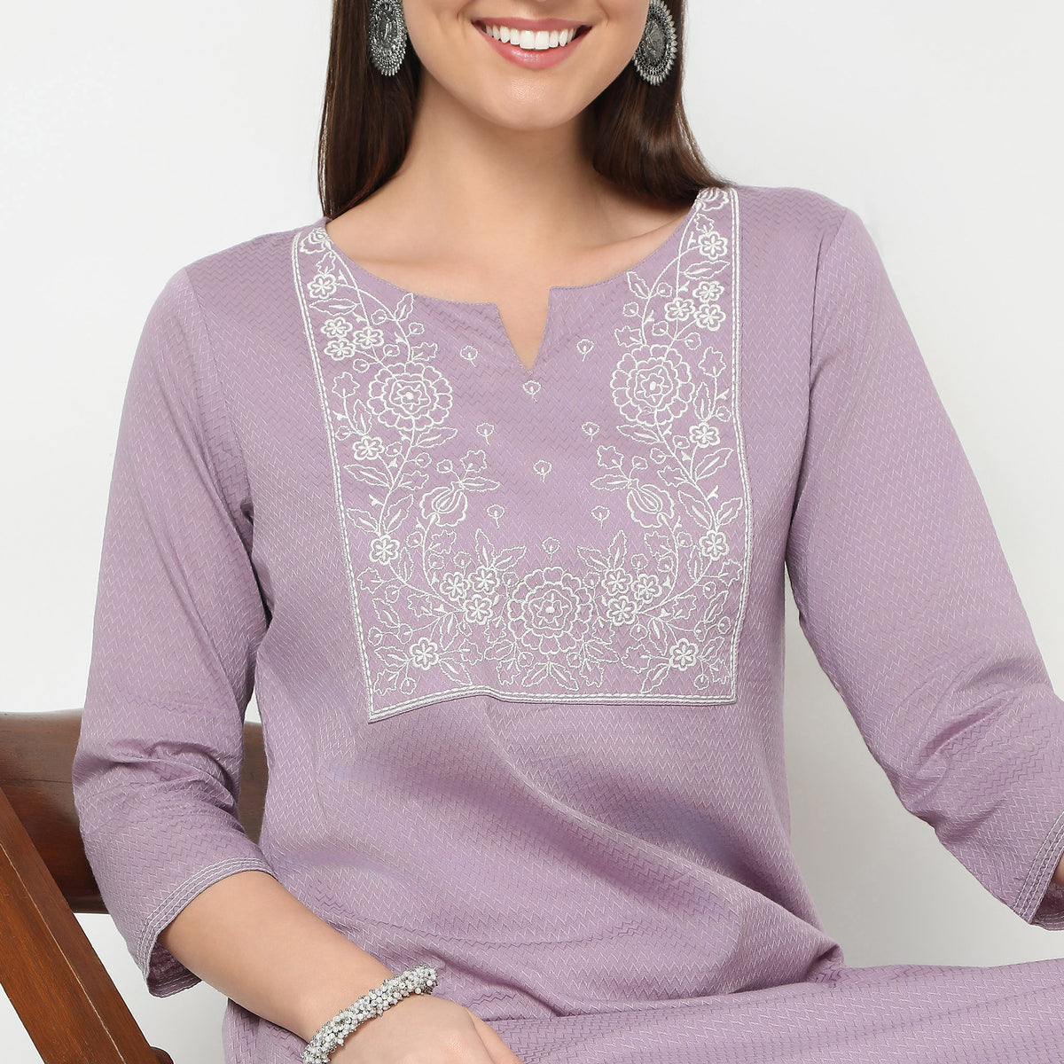 Regular Fit Embroidered Kurta