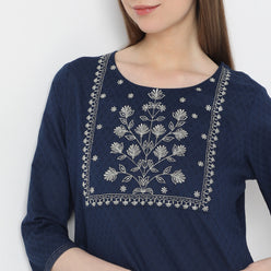 Embroidered Below Knee Straight Fit Table Kurta