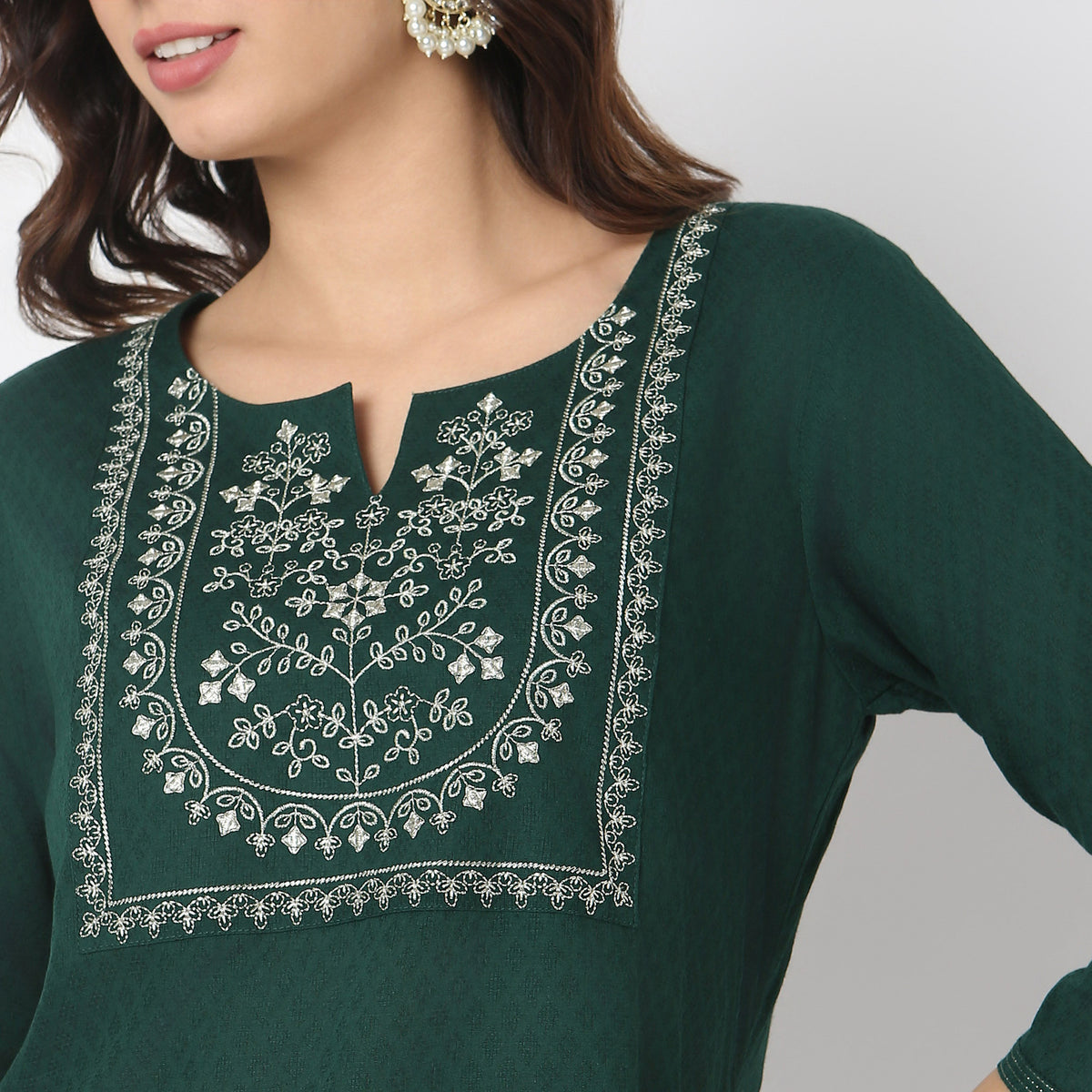 Regular Fit Embroidered Kurta