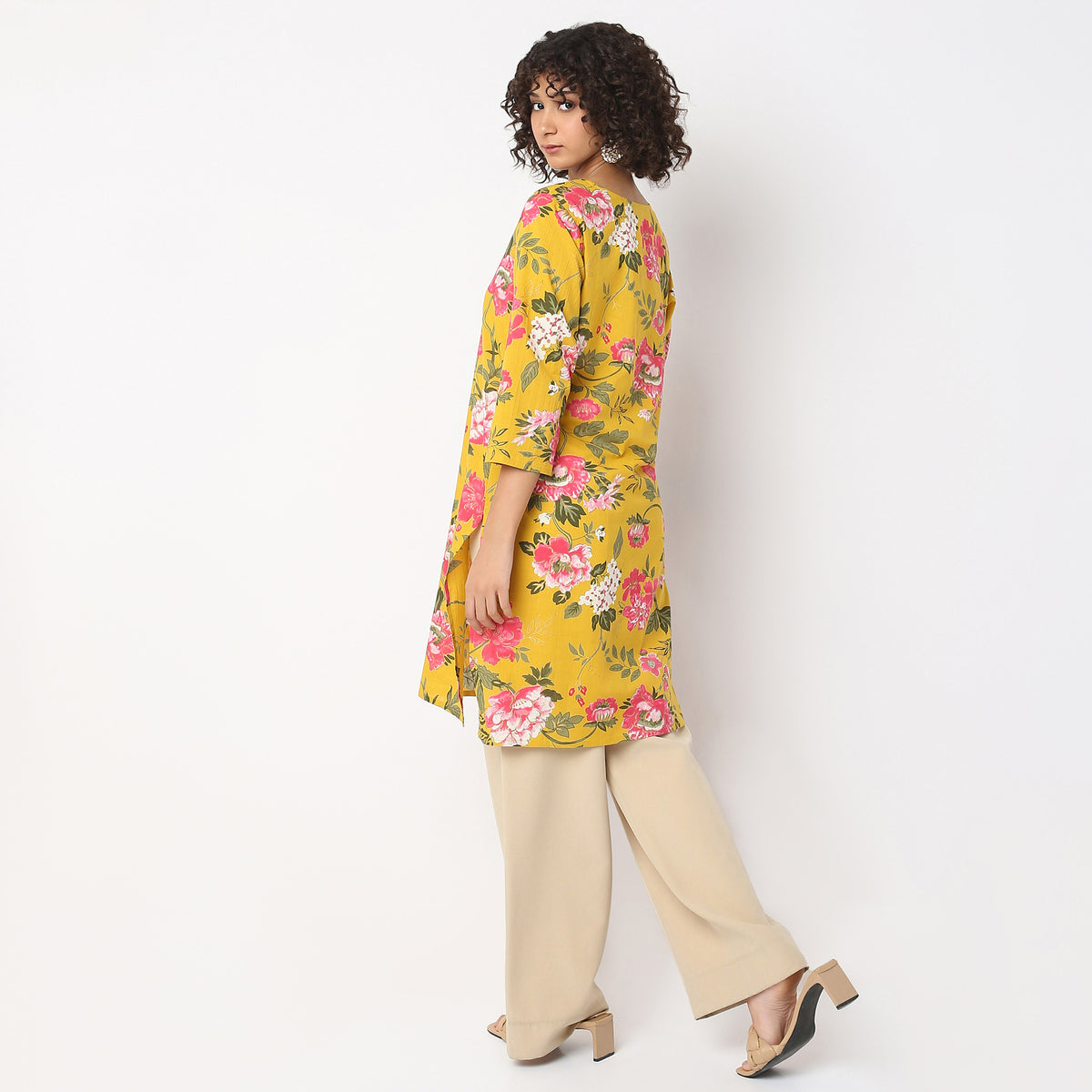 Straight Fit Floral Kurta