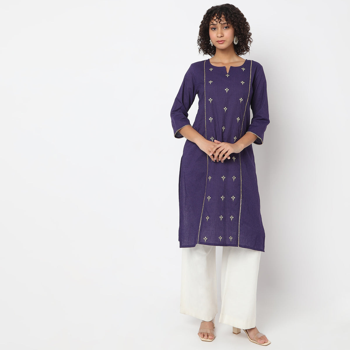 Straight Fit Embroidered Kurta