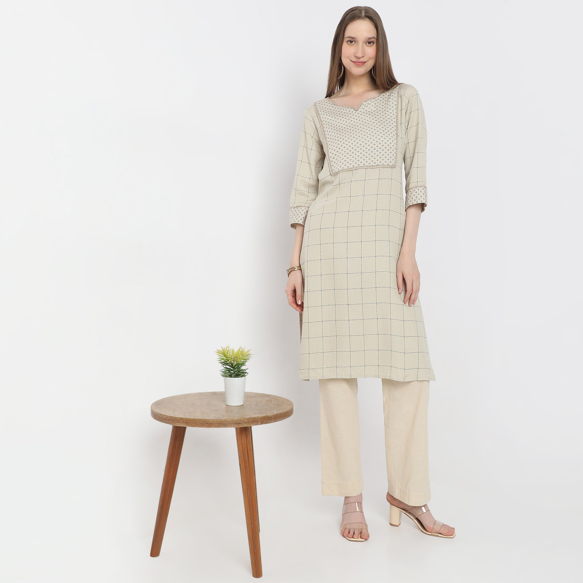 Floral Knee Length Printed Yoke Straight Fit Table Kurta