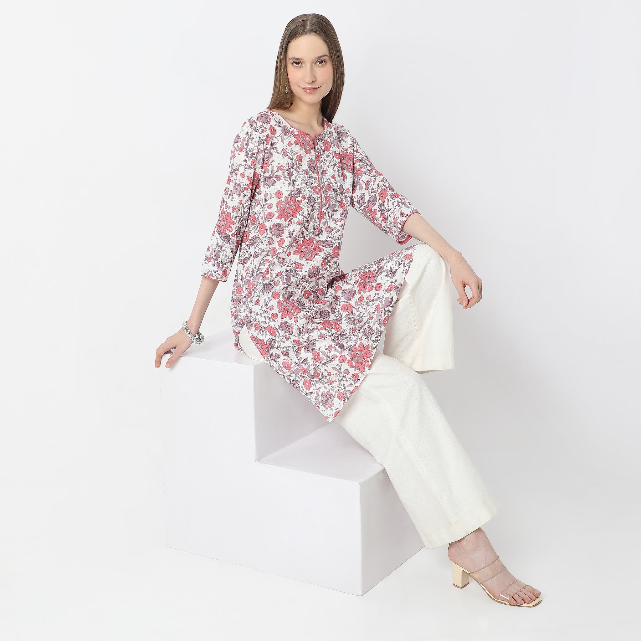 Floral Knee Length Printed Straight Fit Table Kurta
