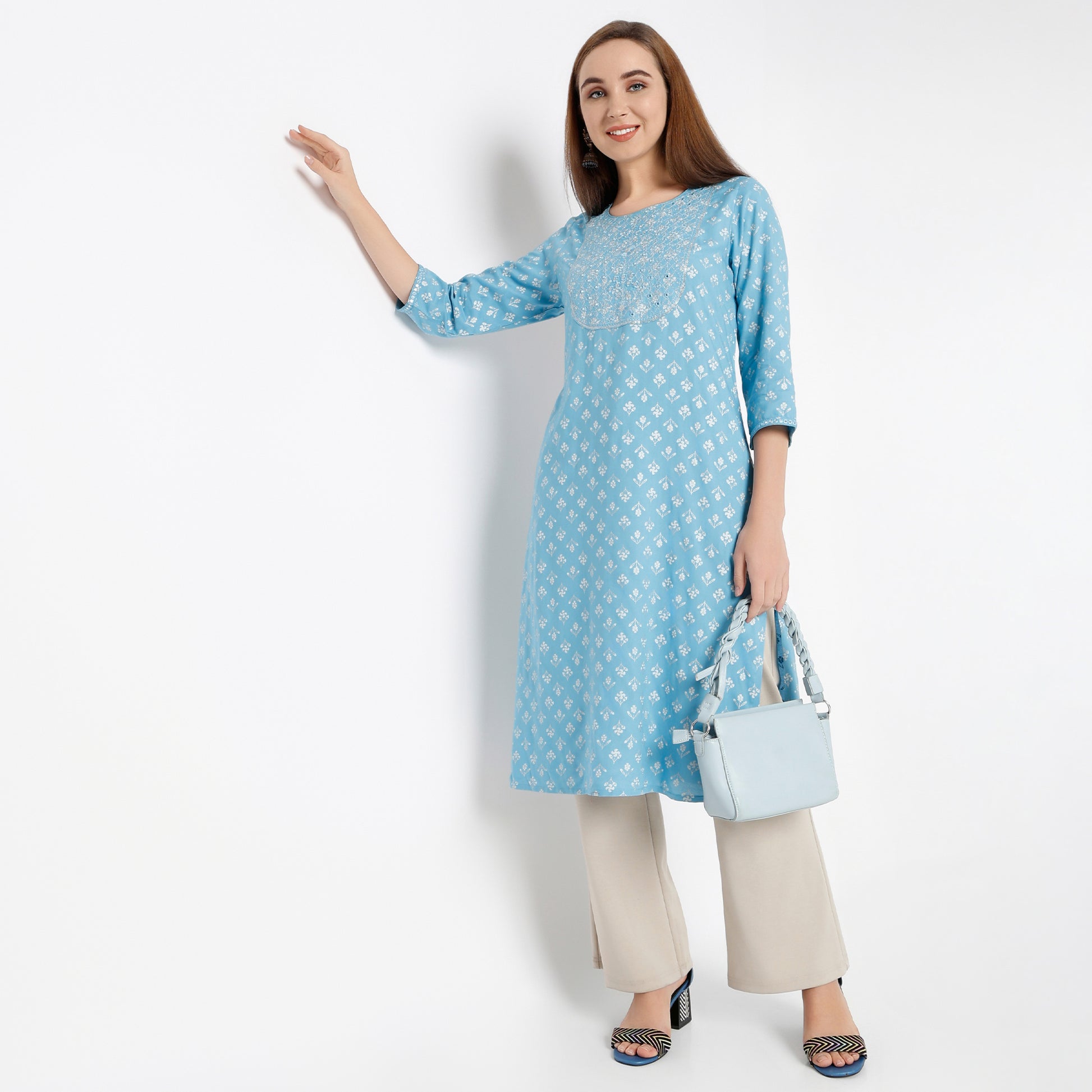 Straight Fit Floral Round Neck Kurta