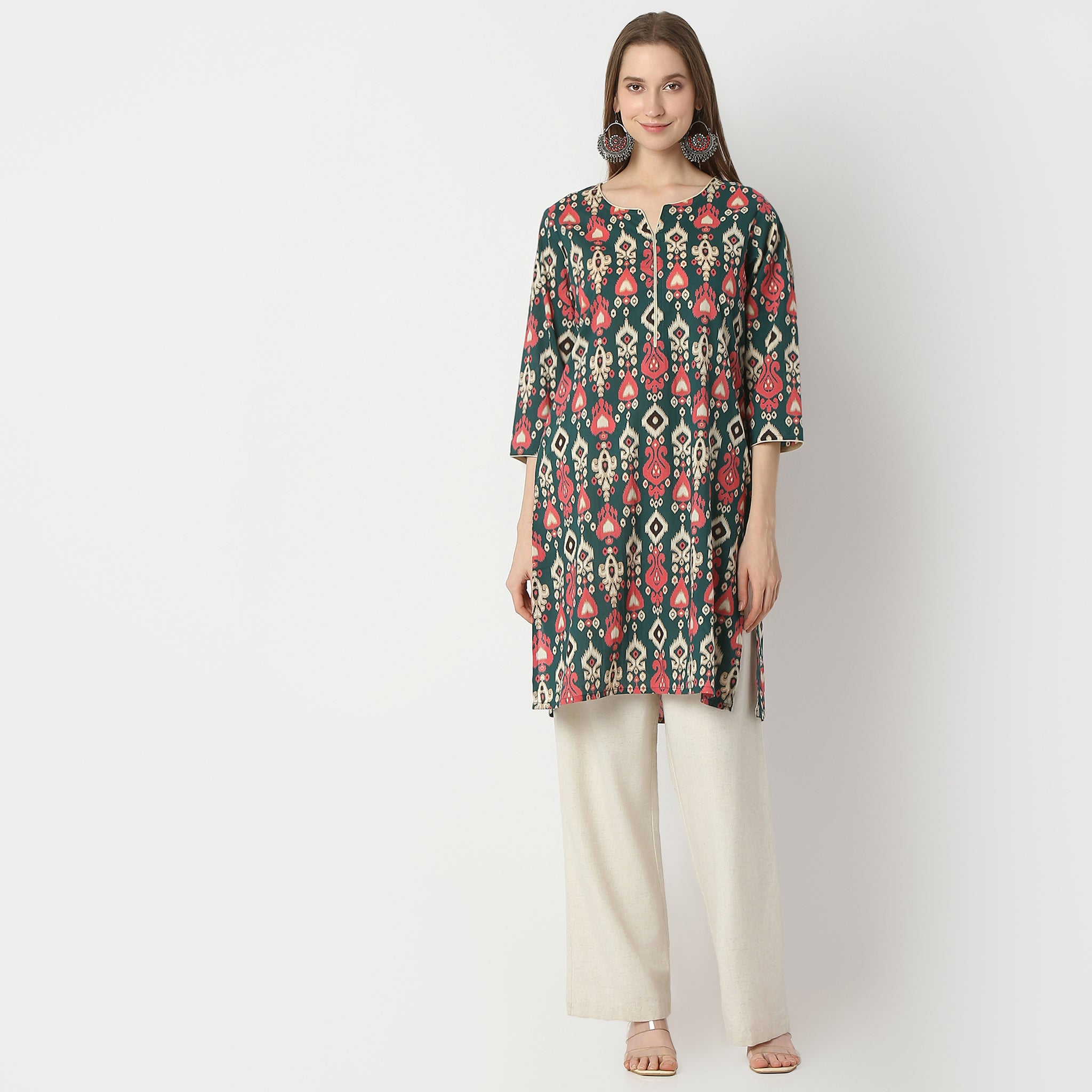 Straight Fit Floral Knee Length Kurta