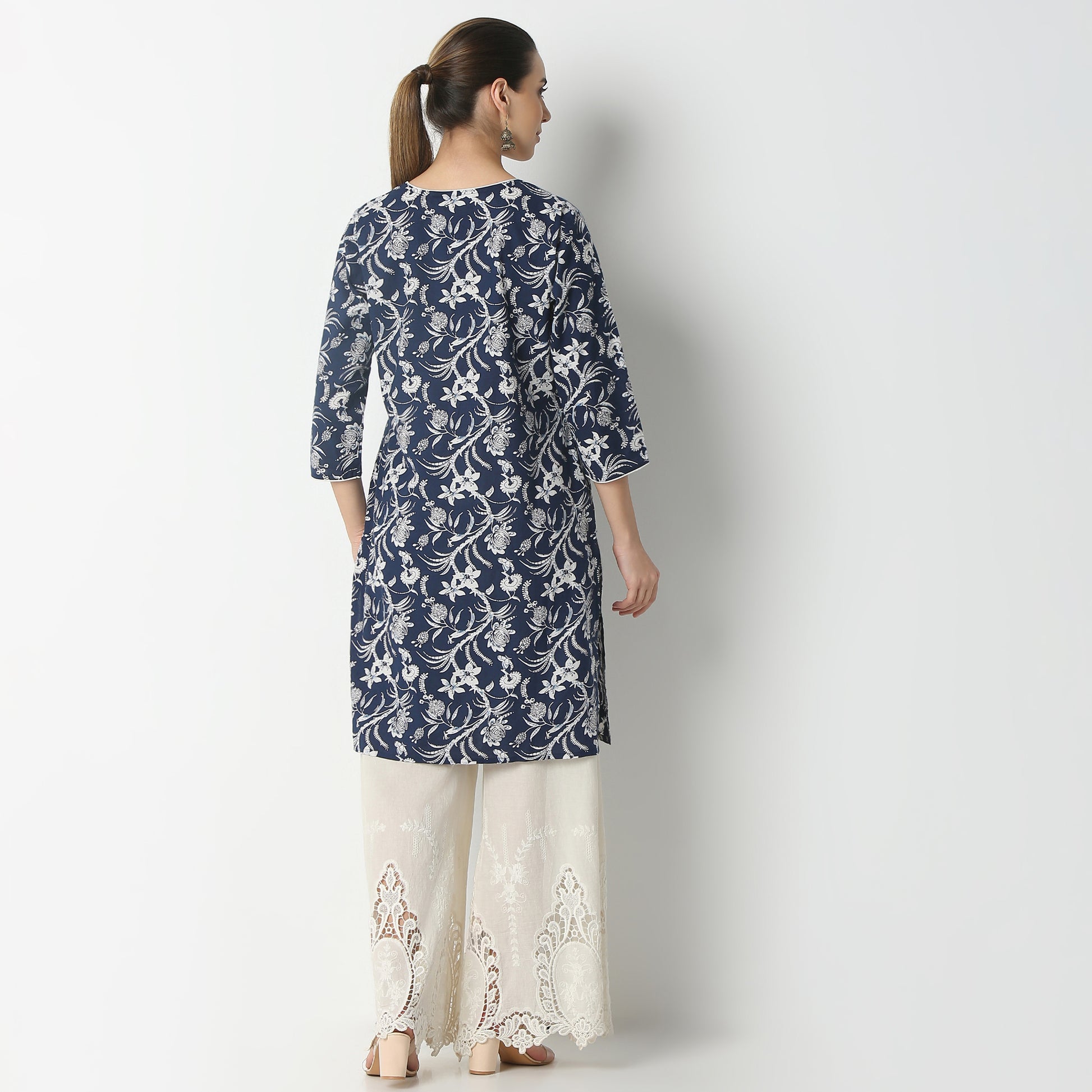 Straight Fit Floral Knee Length Kurta