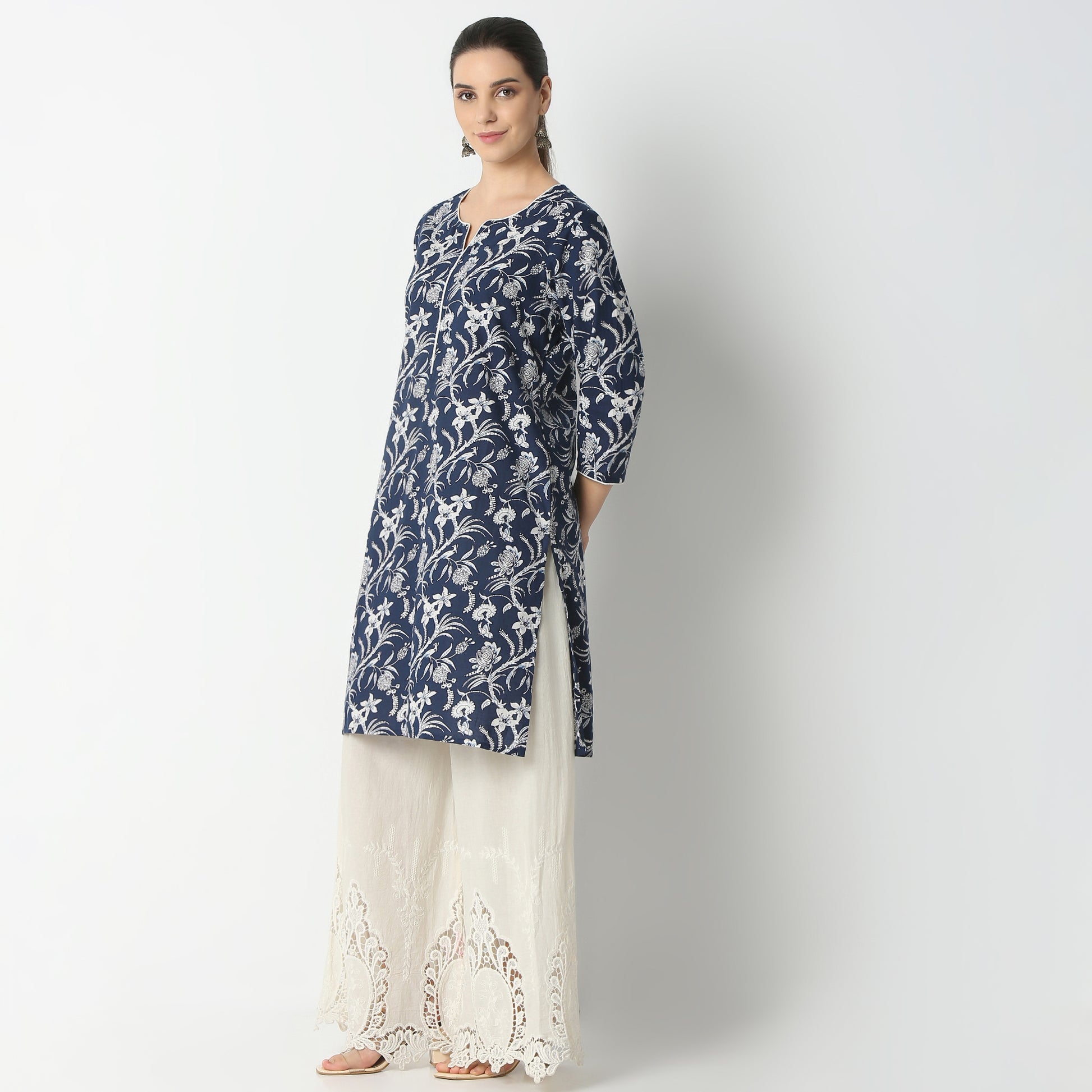 Straight Fit Floral Knee Length Kurta