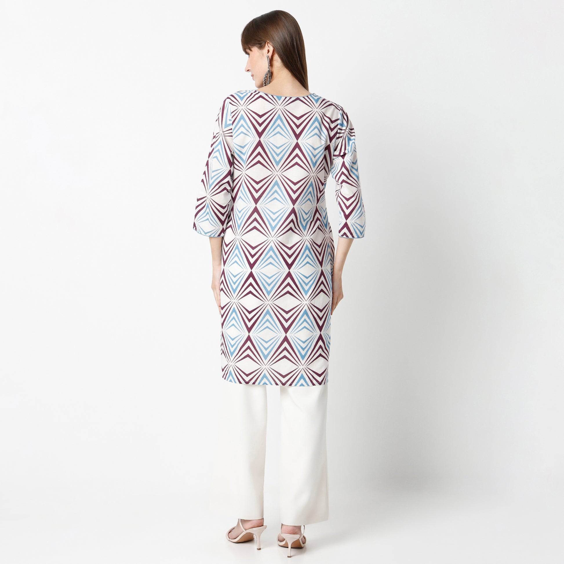 Straight Fit Floral Knee Length Kurta